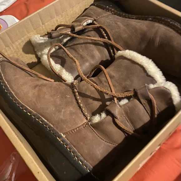 Very cute & comfortable size 7 Ugg’s - Picture 9 of 9